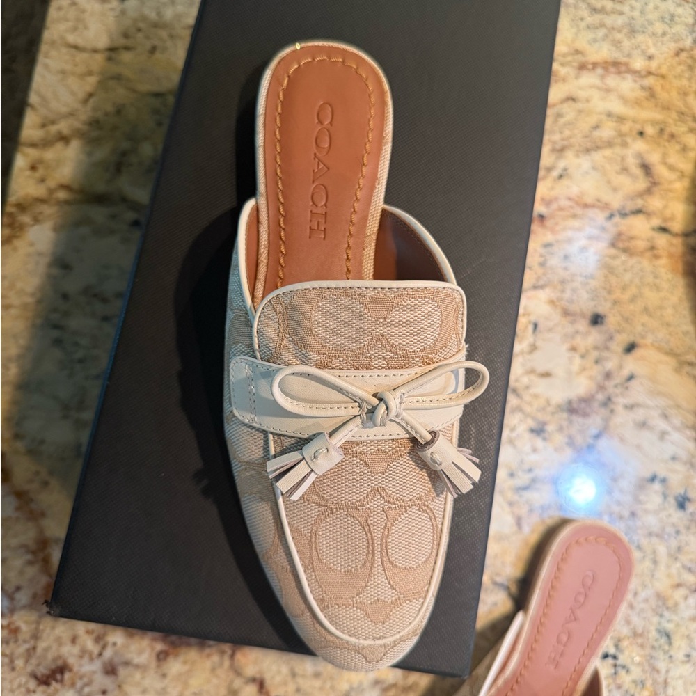 Coach Women's Beige and Cream Mules with Bow